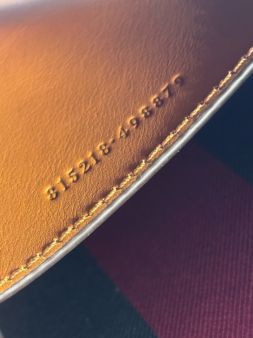 Stunning New Gucci Emblem 2 Way - Picture 11 of 15